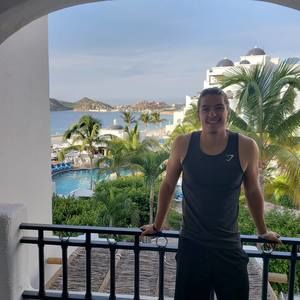 Meet your Posher, Eric